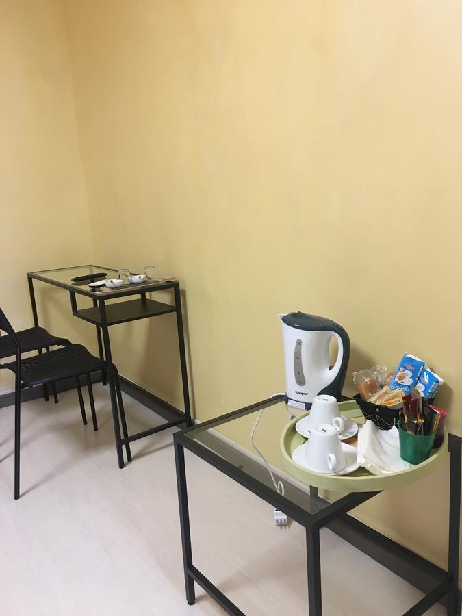 B & B La Guesthouse Poirino Экстерьер фото